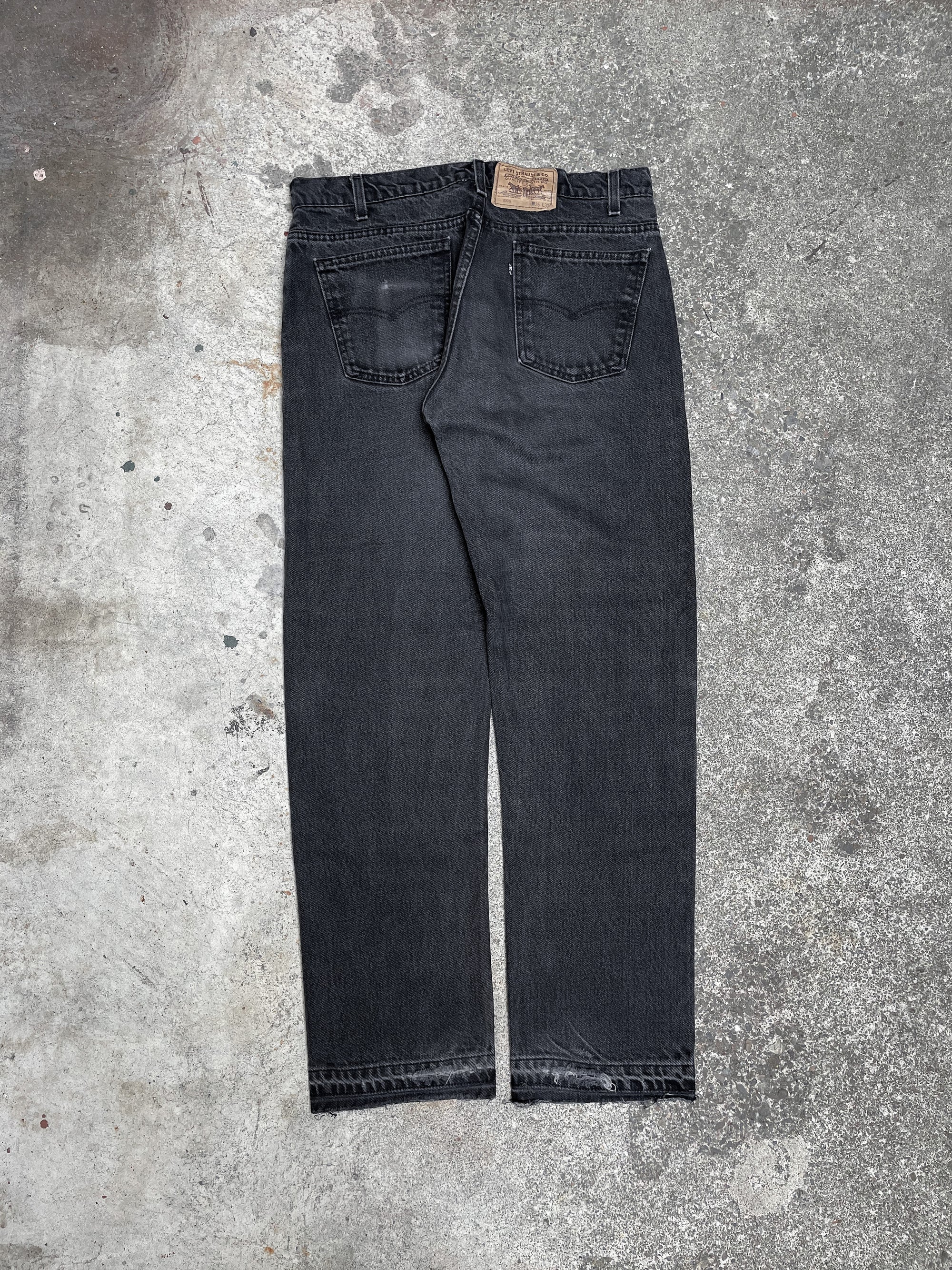 1980s/90s Black Tab Levi’s Faded Black 505 Released Hem (35X30)