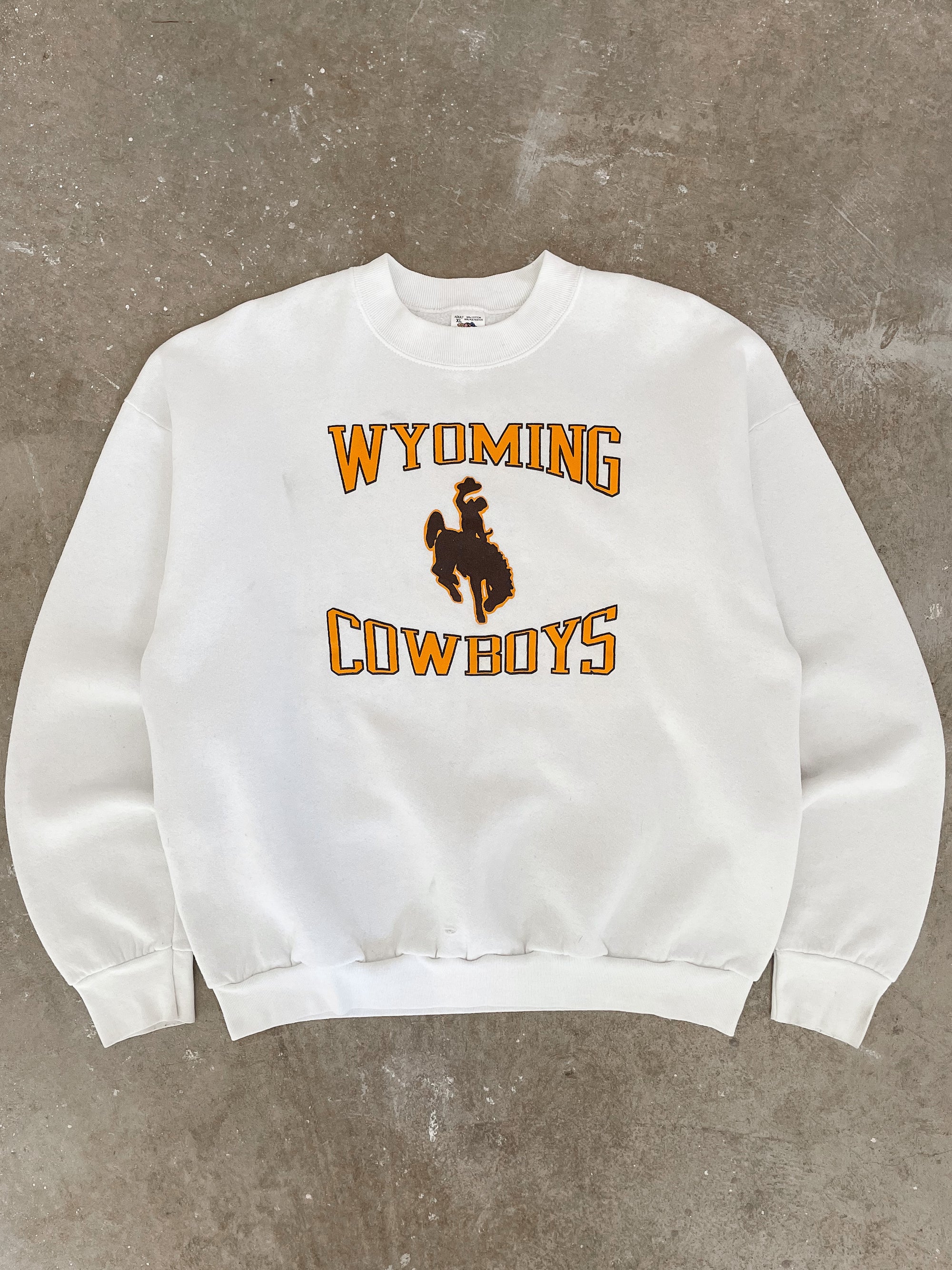 1990s “Wyoming Cowboys” Sweatshirt (L)