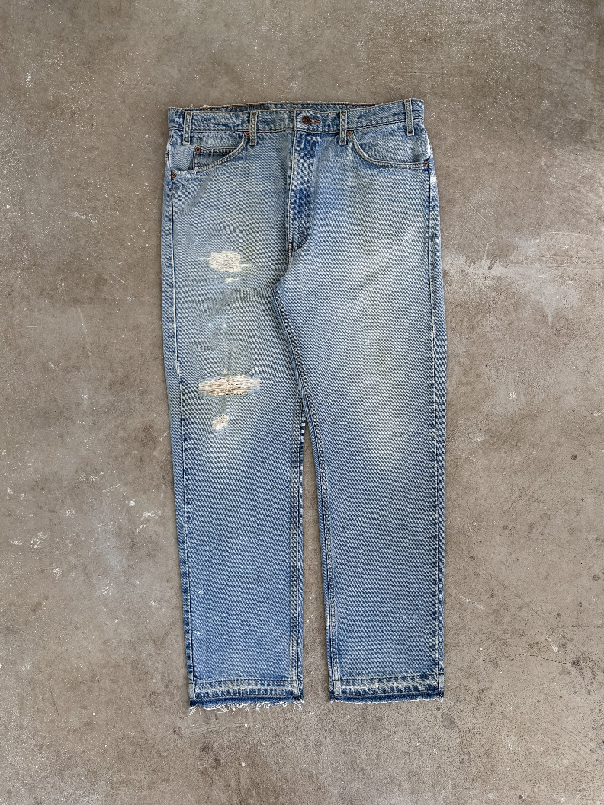 1990s Orange Tab Levis Faded Blue 505 Released Hem (36X30)