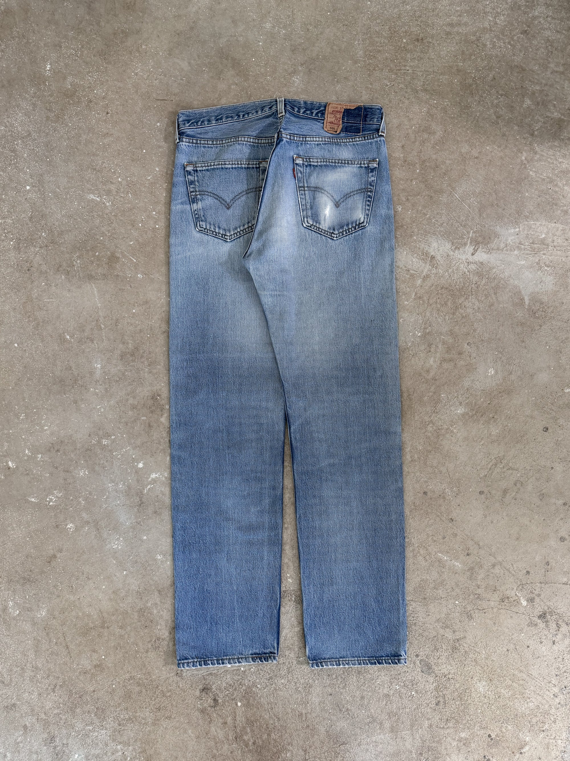 1990s Levis Faded Blue 501 (31X32)