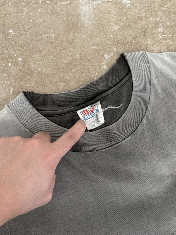 1990s "Johnathan's Pub" Faded Pocket Tee (L)