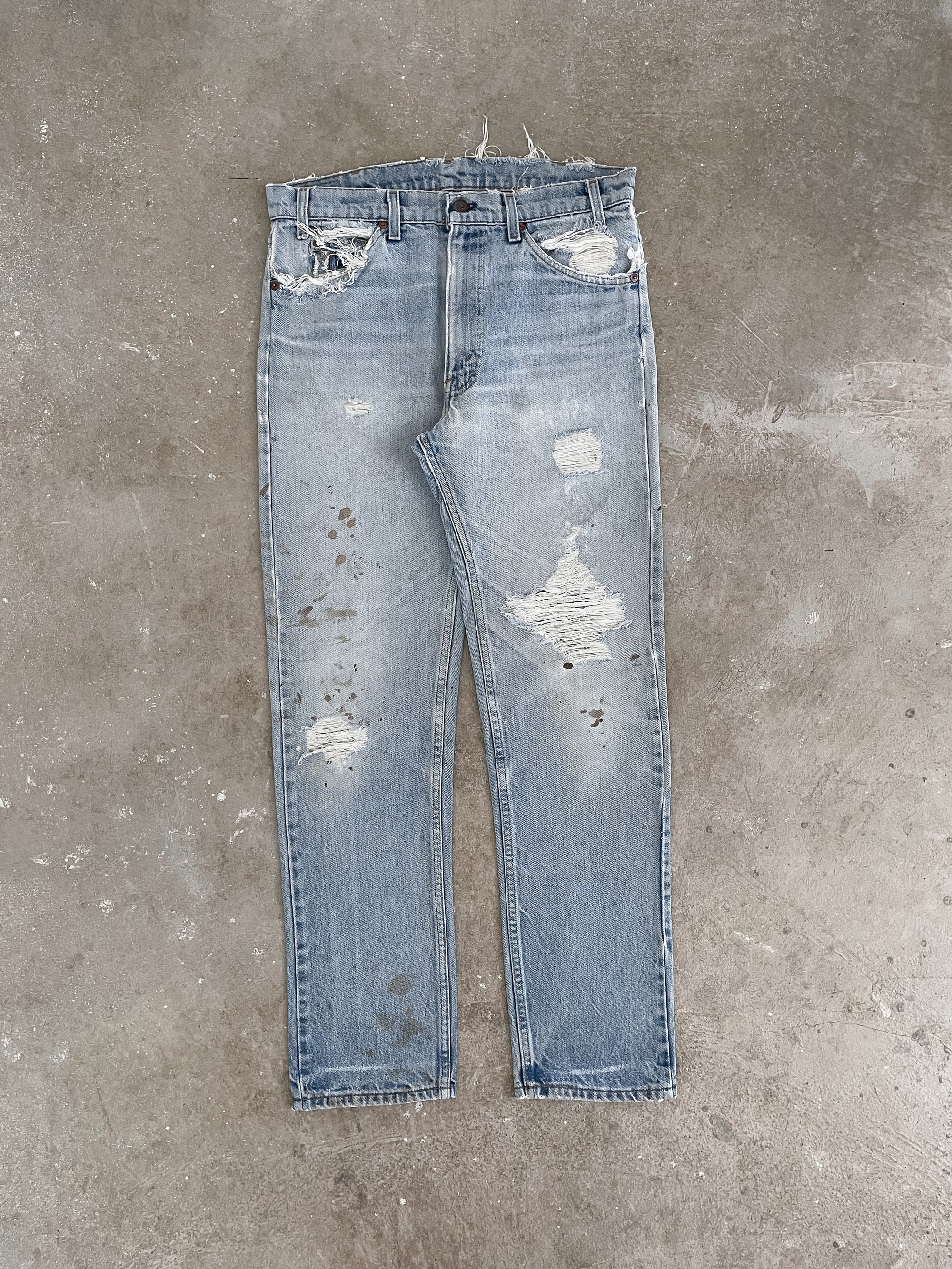 1970s/80s Orange Tab Levi’s Distressed Faded Blue 505 (33X31)
