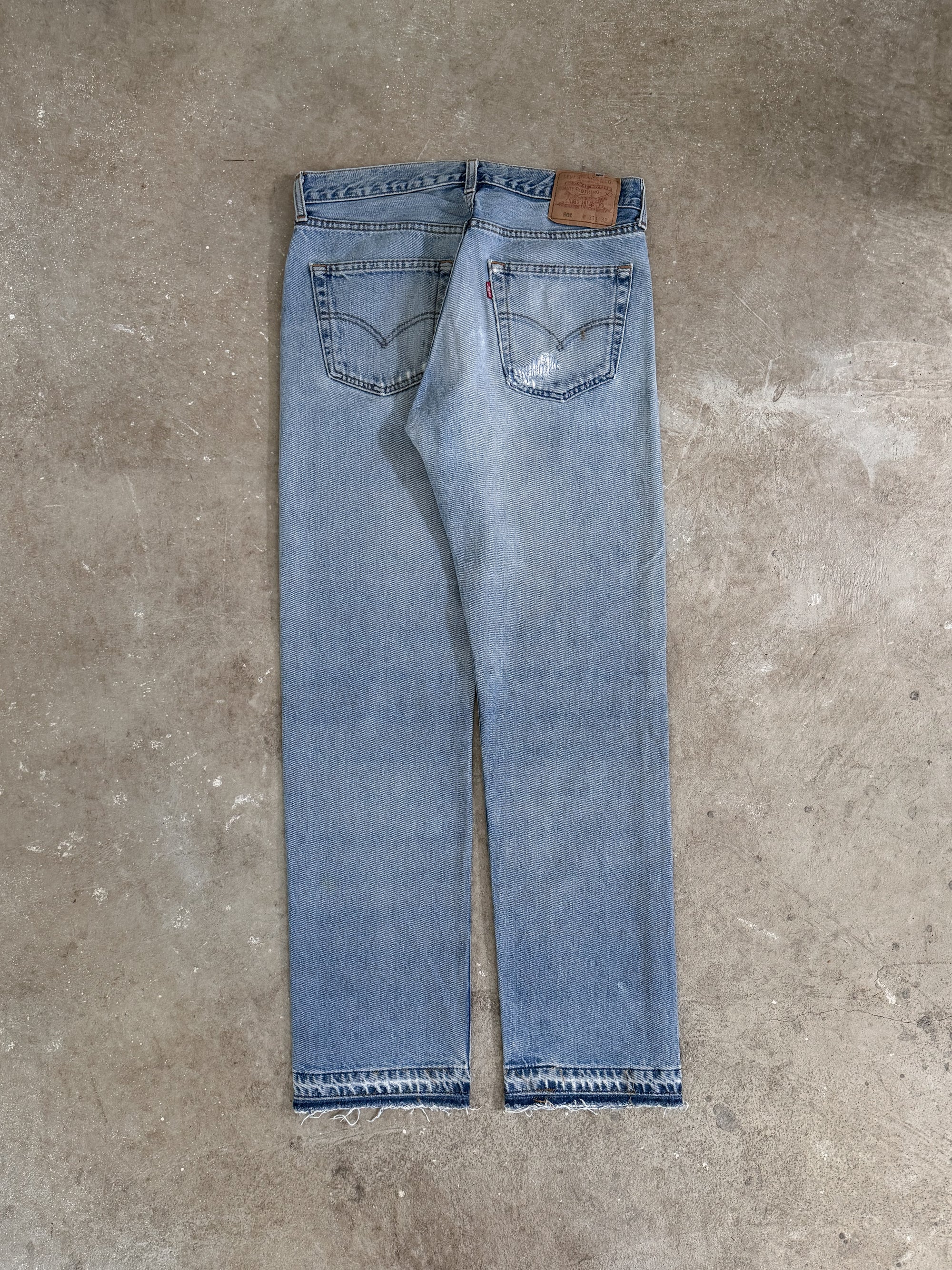 Early 00s Levis Repaired Faded Blue 501 Released Hem (31X31)