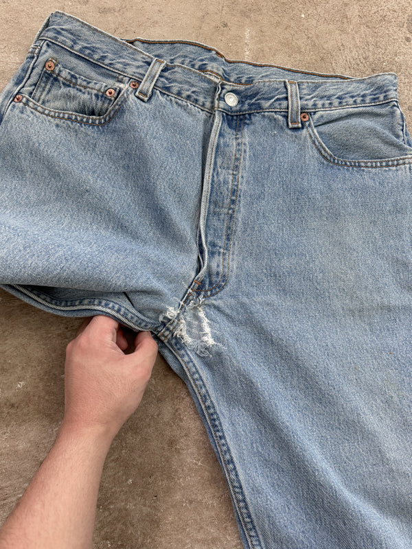 1990s Levis Faded Blue 501 Released Hem (33X30)