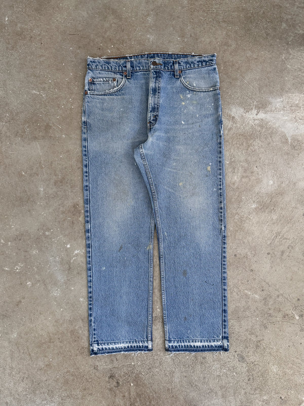 1990s Levis Faded Blue 505 Released Hem (34X28)