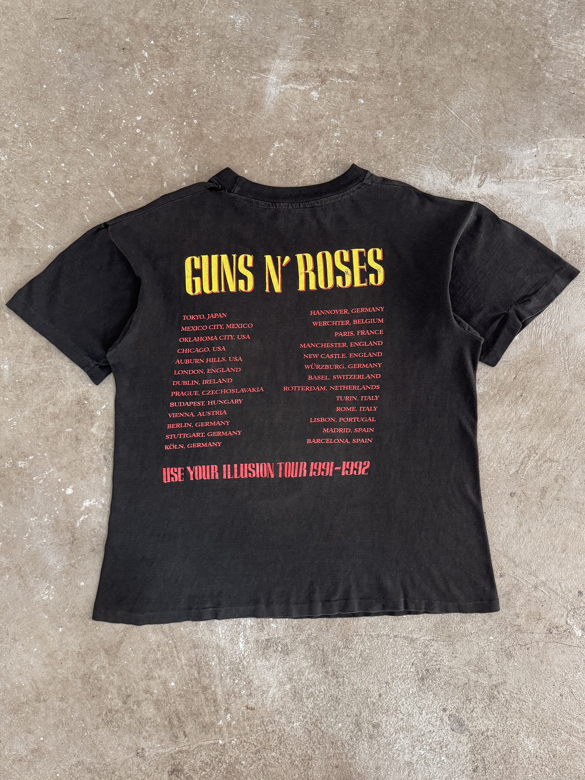 1991 Guns N Roses "Use Your Illusion I" Tee (L)