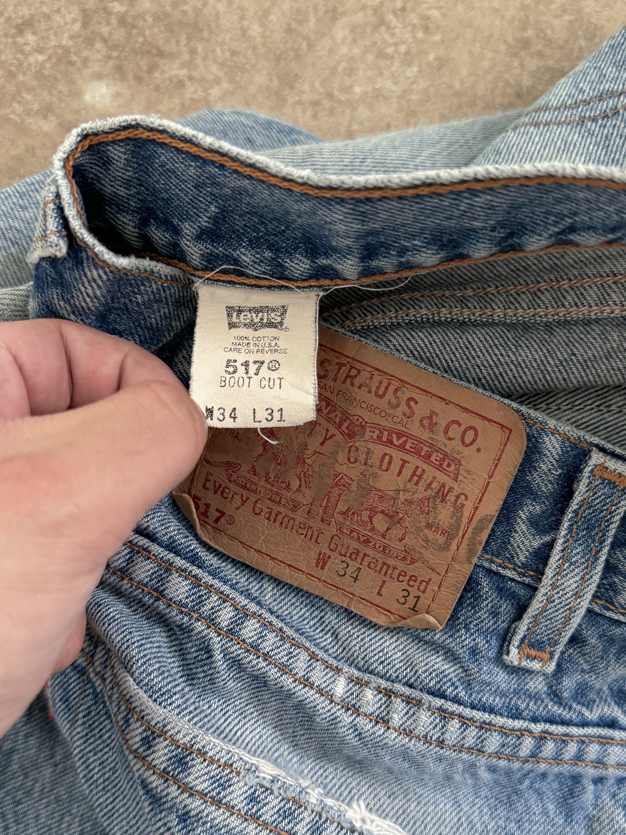 1990s Levis Faded Blue 517 (32X29)