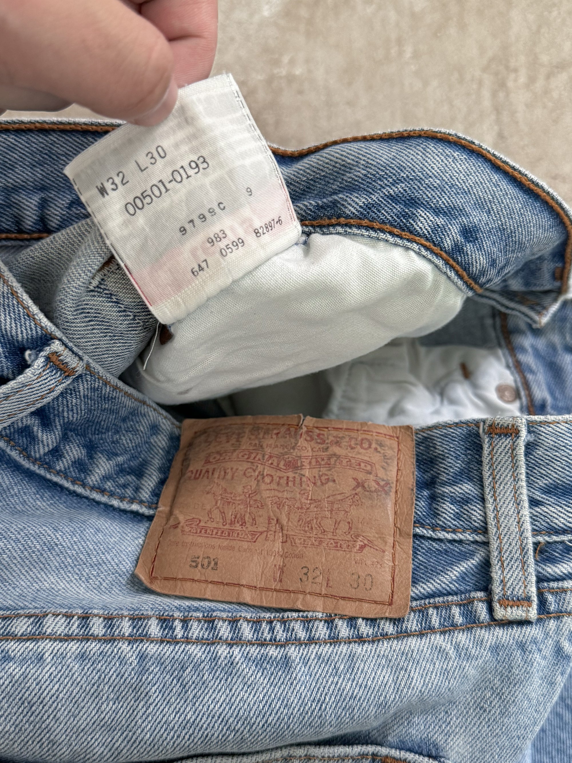 1990s Levis Faded Blue 501 Released Hem (30X30)