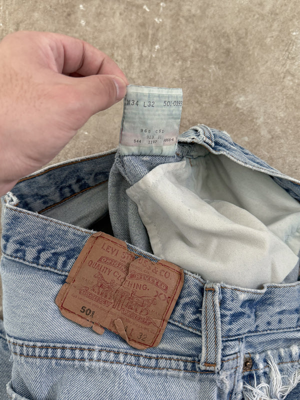 1990s Levis Faded Blue 501 Released Hem (31X31)