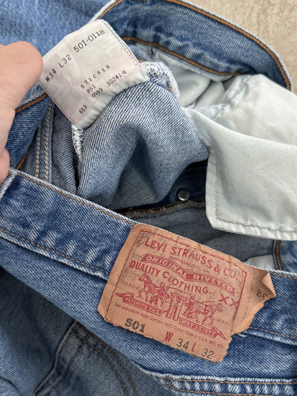 1990s Levis Faded Blue 501 Released Hem (31X31)