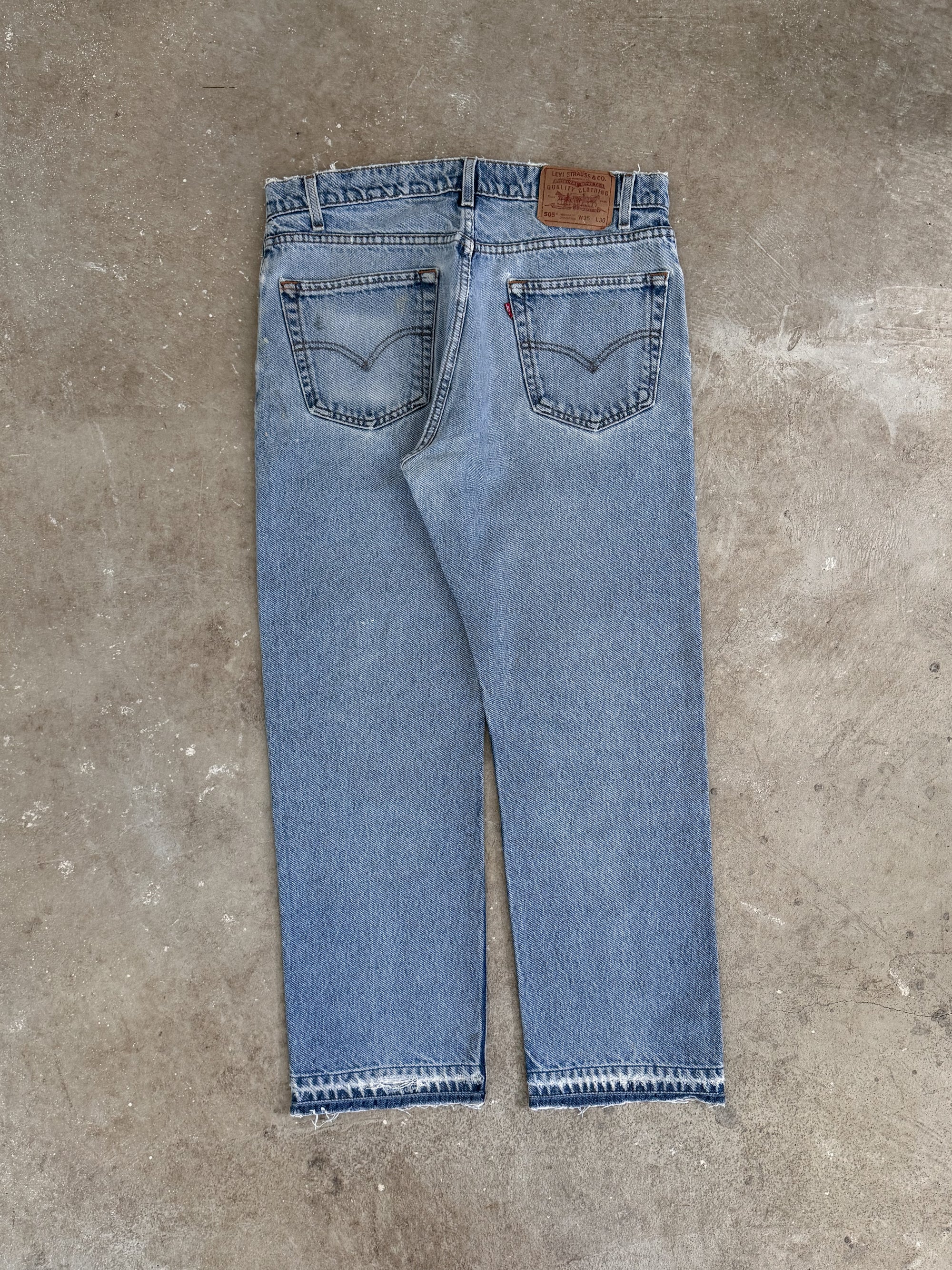 1990s Levis Faded Blue 505 Released Hem (34X28)