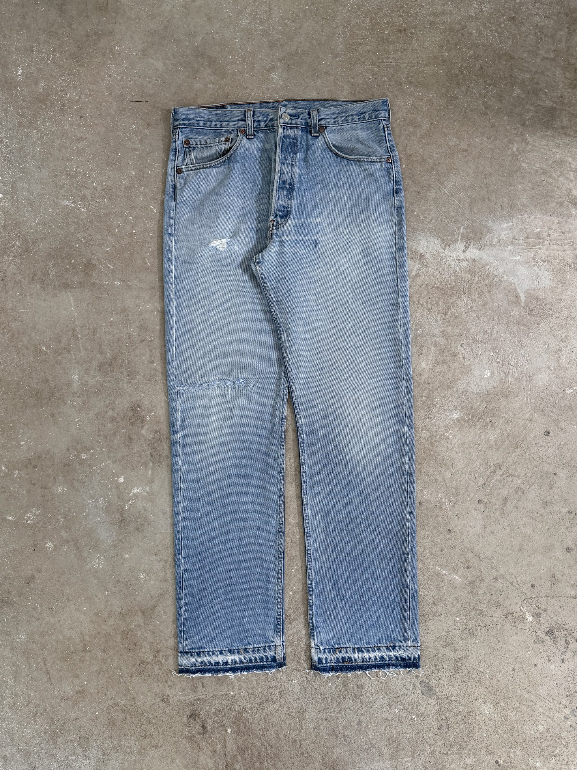 Early 00s Levis Repaired Faded Blue 501 Released Hem (31X31)