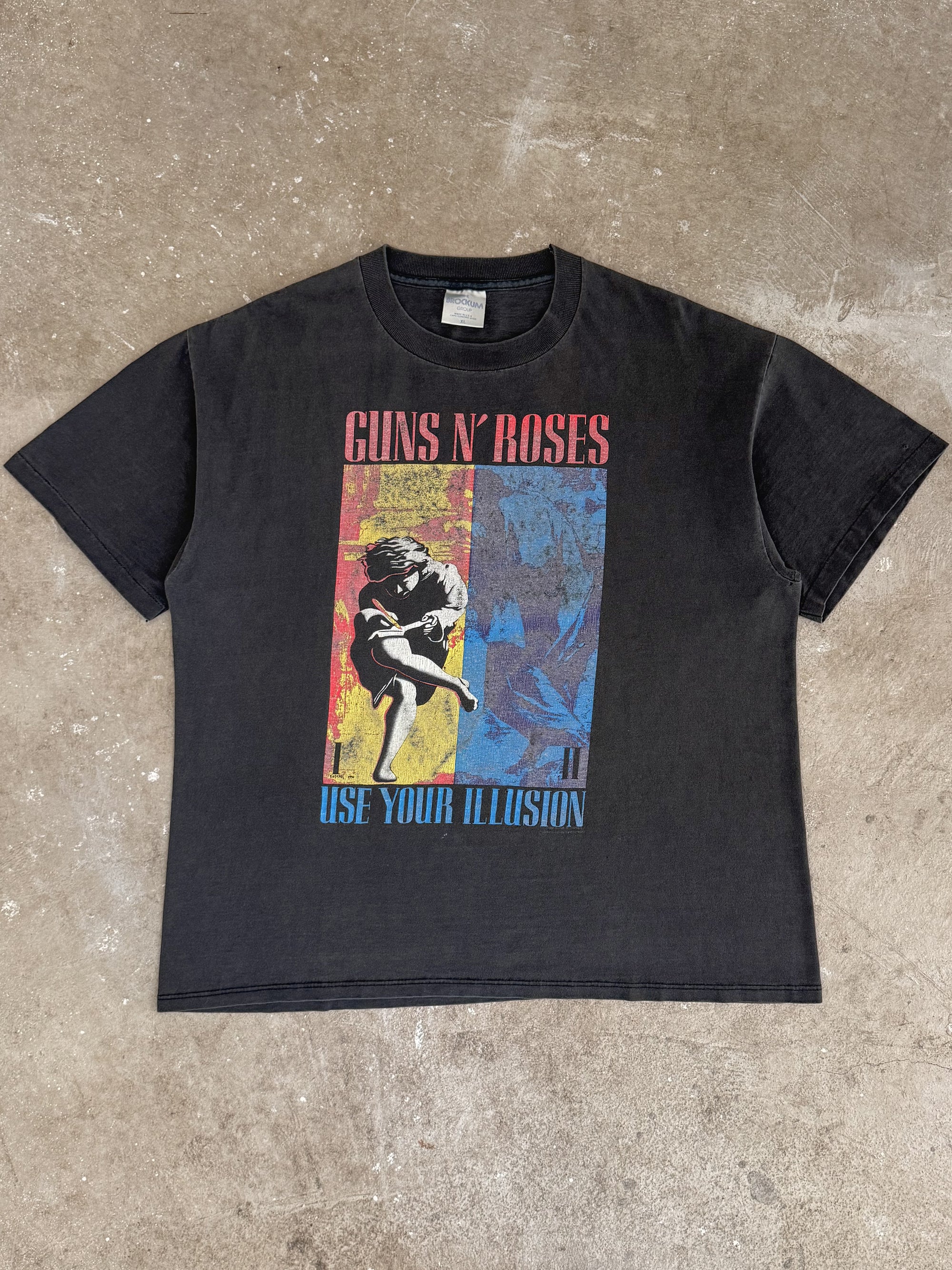 1992 Guns N Roses "Use Your Illusion I + II" Tee (XL)