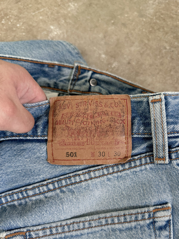 1990s Levis Faded Blue 501 Released Hem (28X30)