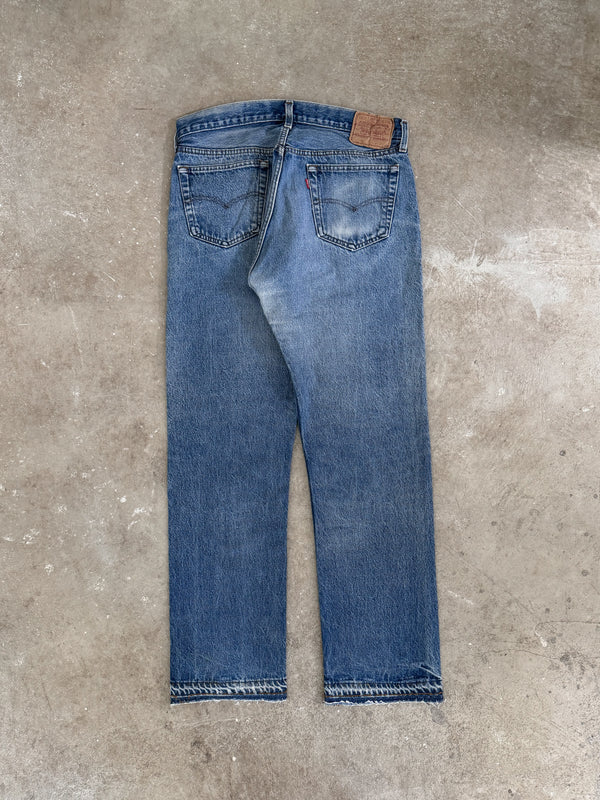 1980s Levis Faded Blue 501 Released Hem (33X30)