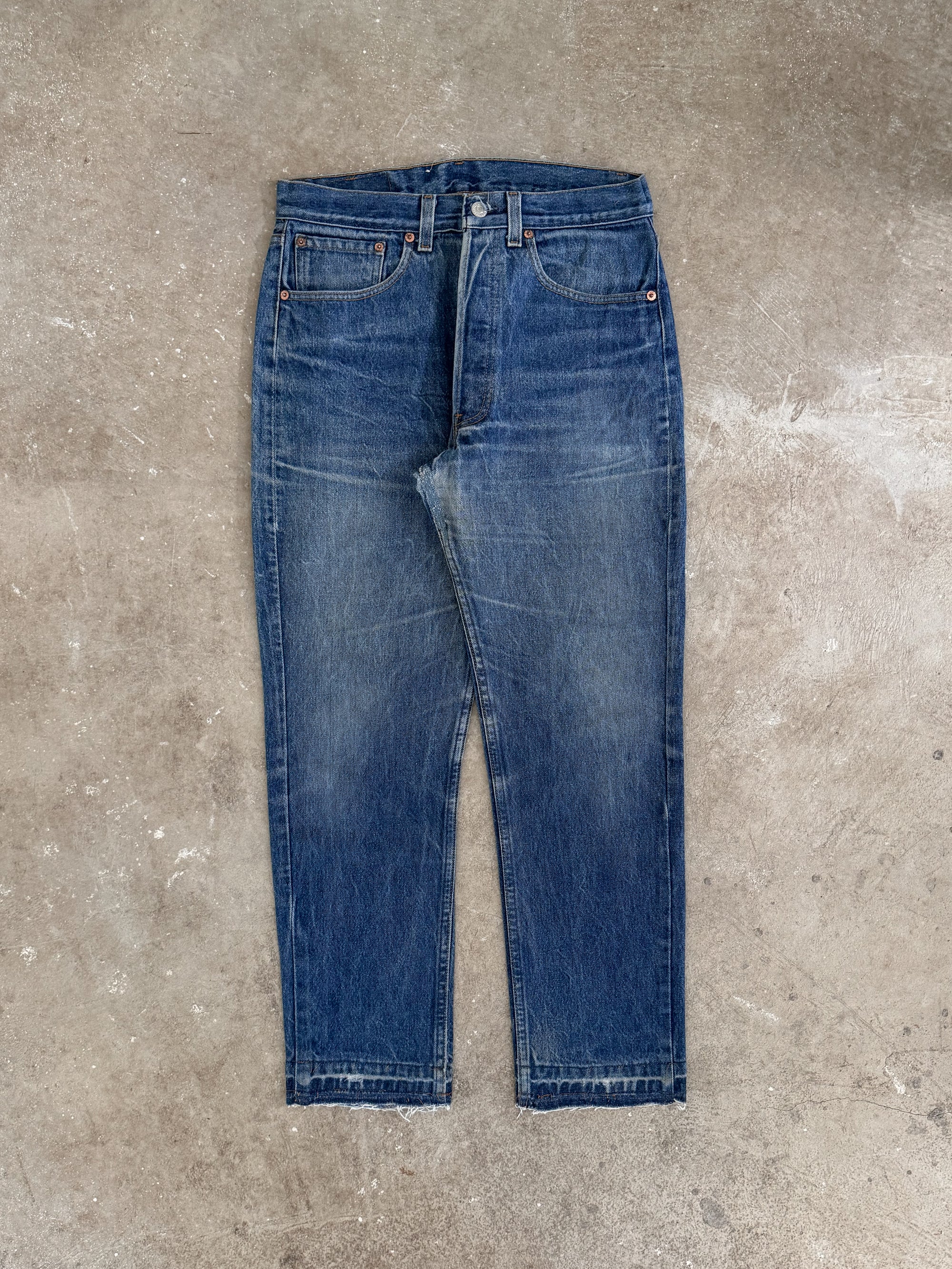 1980s Levis Faded Blue 501 Released Hem (29X27)