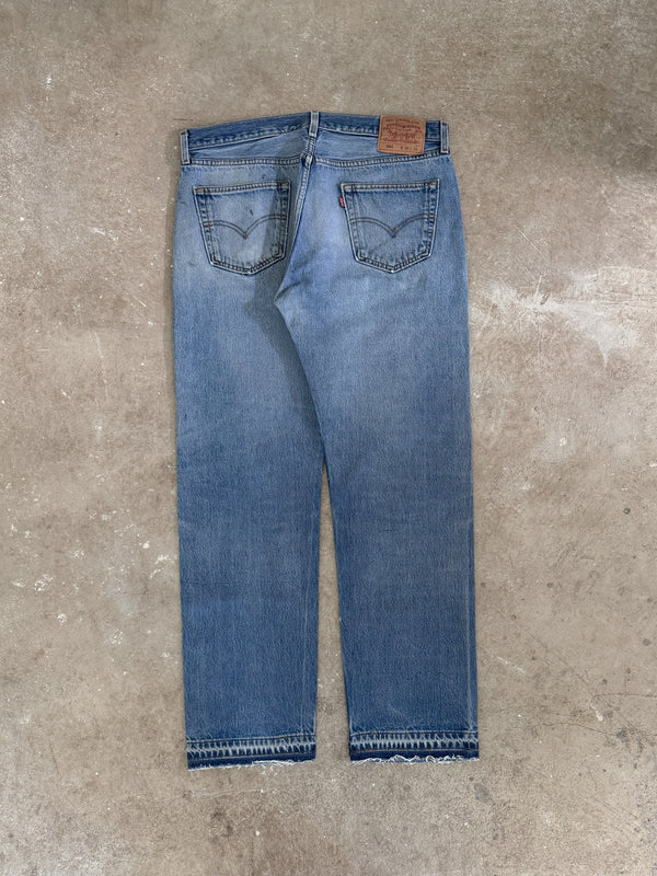 Early 00s Levis Faded Blue 501 Released Hem (35X31)