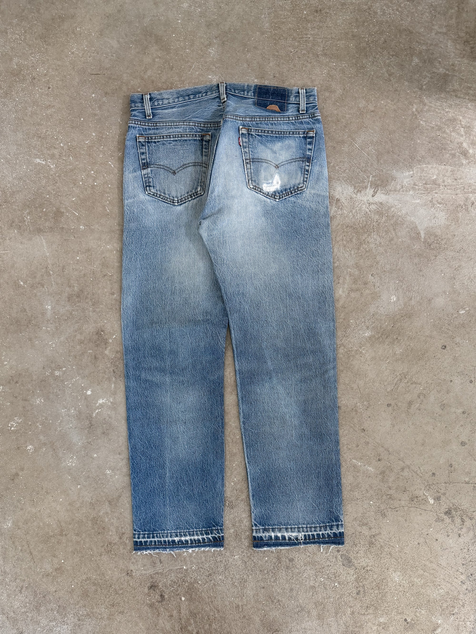 1980s/90s Levis Repaired Faded Blue 501 Released Hem (32X29)