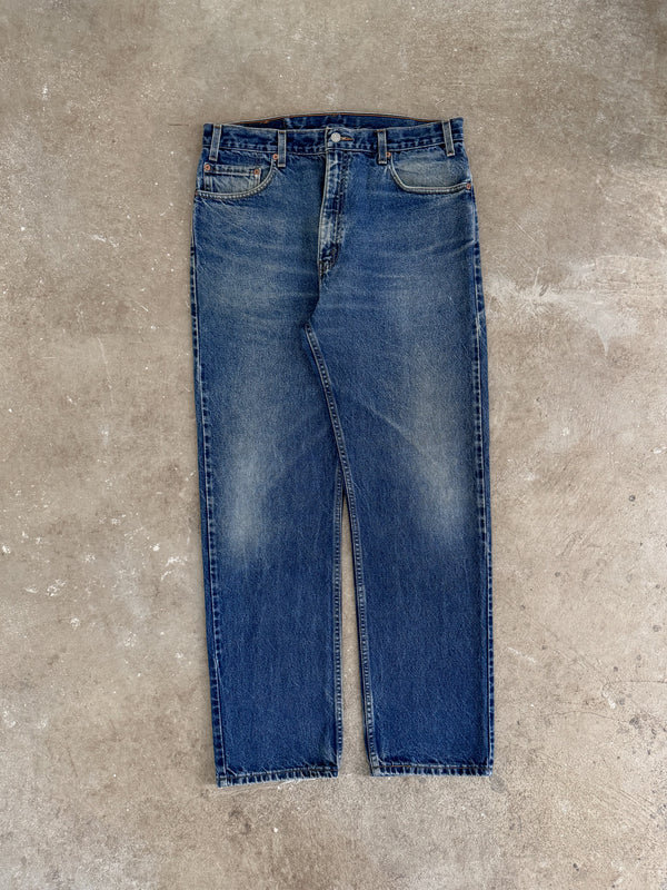 Early 00s Levis Faded Blue 505 (34X31)