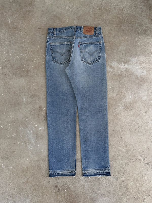 Early 00s Levis Faded Blue 505 Released Hem (31X31)