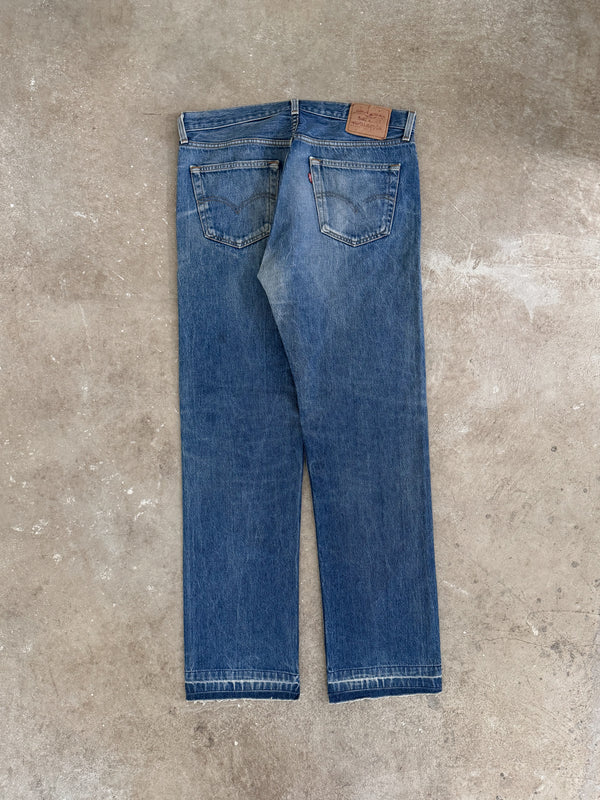 1990s Levis Faded Blue 501 Released Hem (35X32)