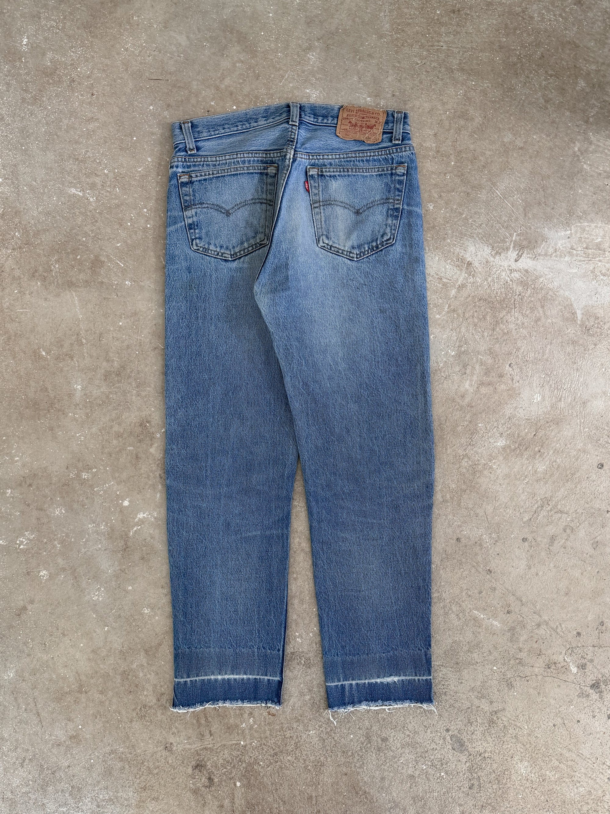 1990s Levis Faded Blue 501 Released Hem (31X28)