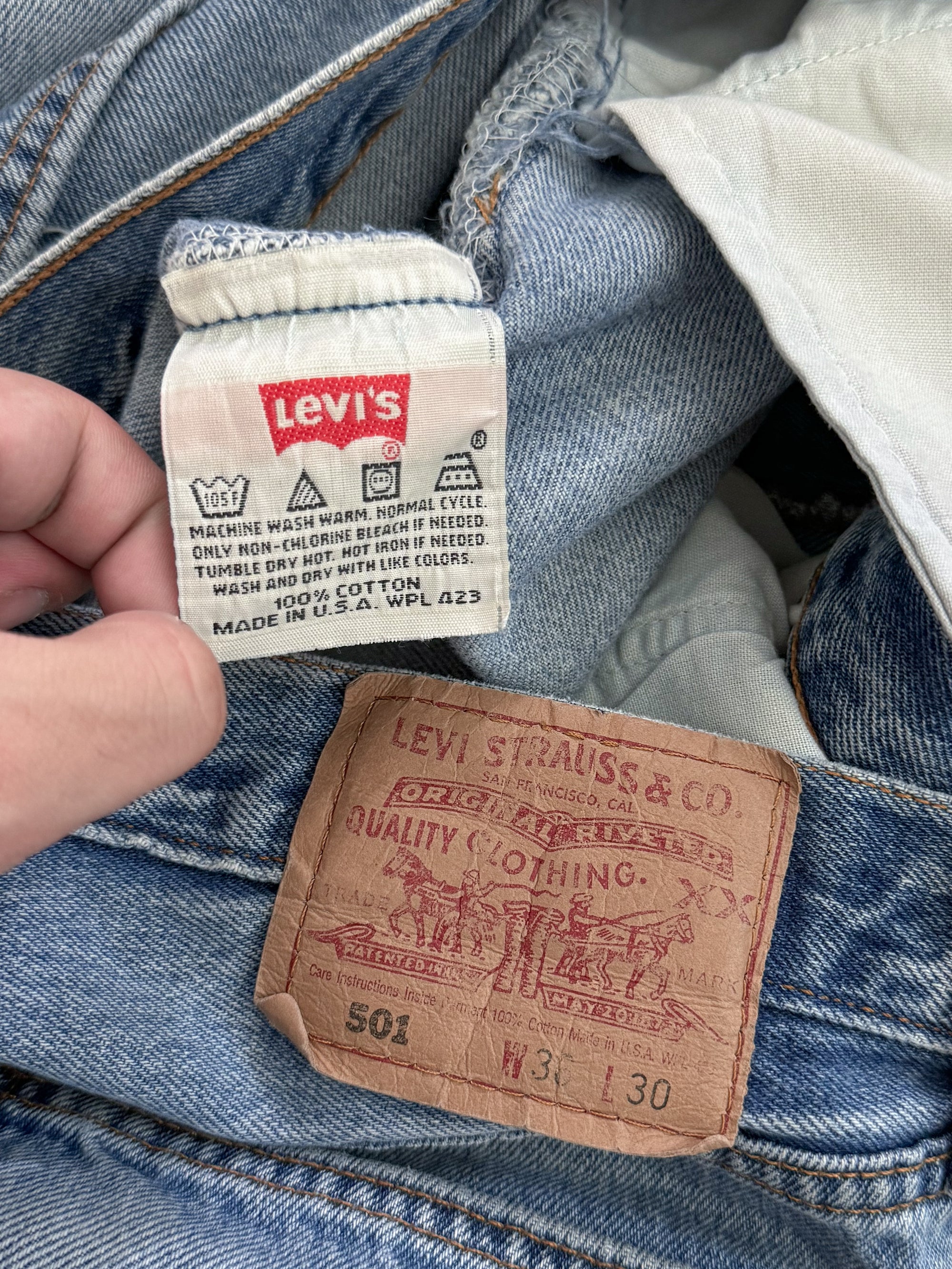 1990s Levis Faded Blue 501 Released Hem (34X30)