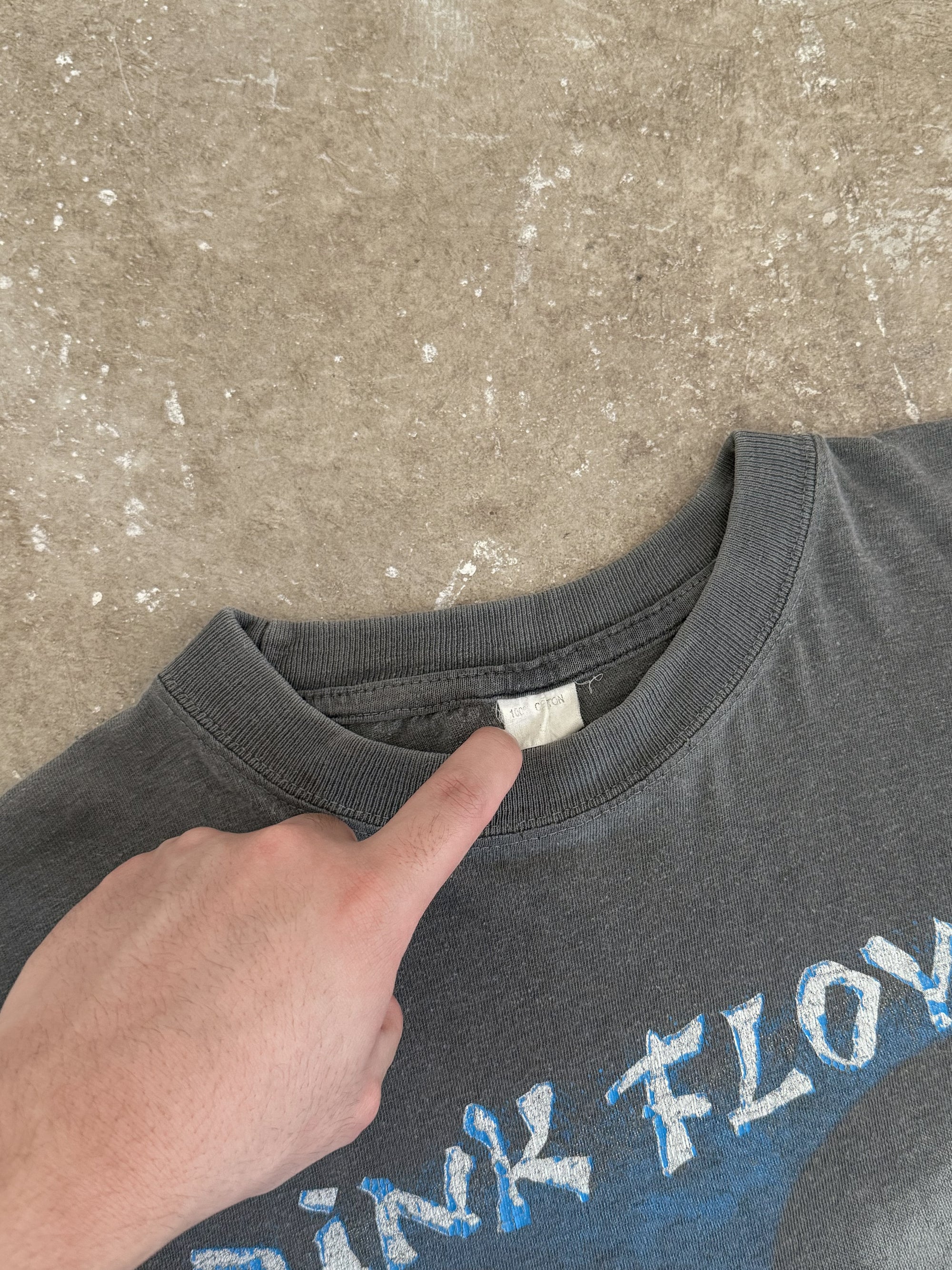 Mid 90s Pink Floyd "Division Bell" Faded Euro Bootleg Tee (M)