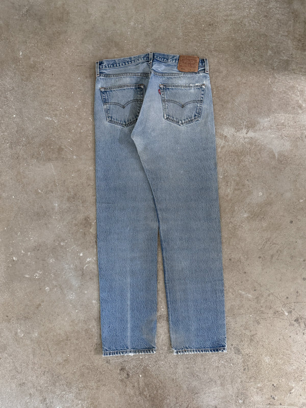 Early 00s Levis Faded Blue 501 (33X33)