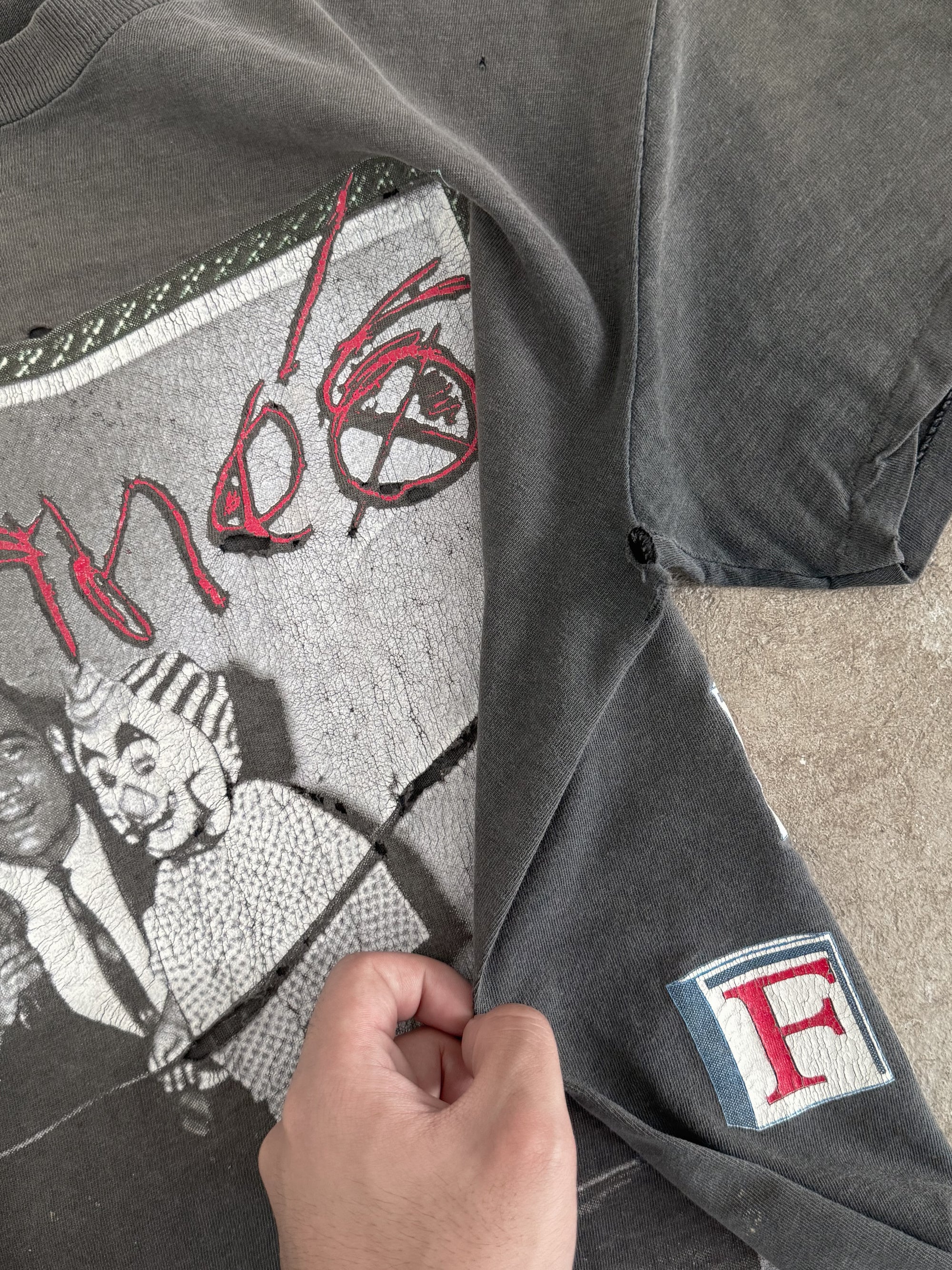 1990 Jane's Addiction "A Show For The Whole Family" Faded Tee (S)