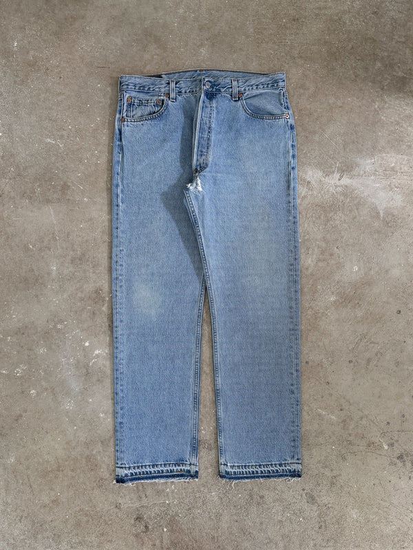 1990s Levis Faded Blue 501 Released Hem (33X30)