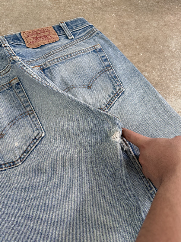 1980s Levis Faded Blue 501 Released Hem (30X32)