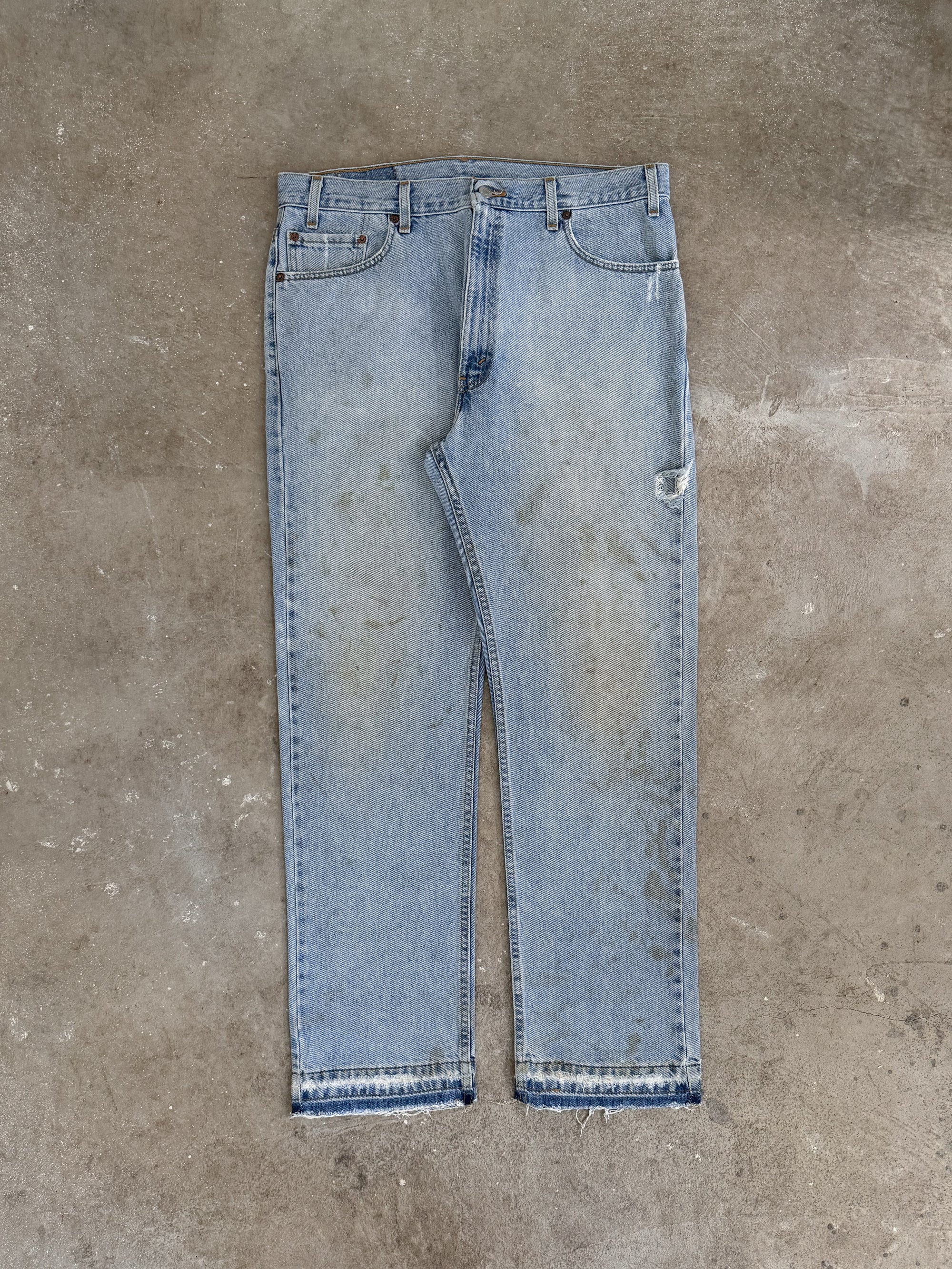 Early 00s Levis Dirty Faded Blue 505 Released Hem (36X31)