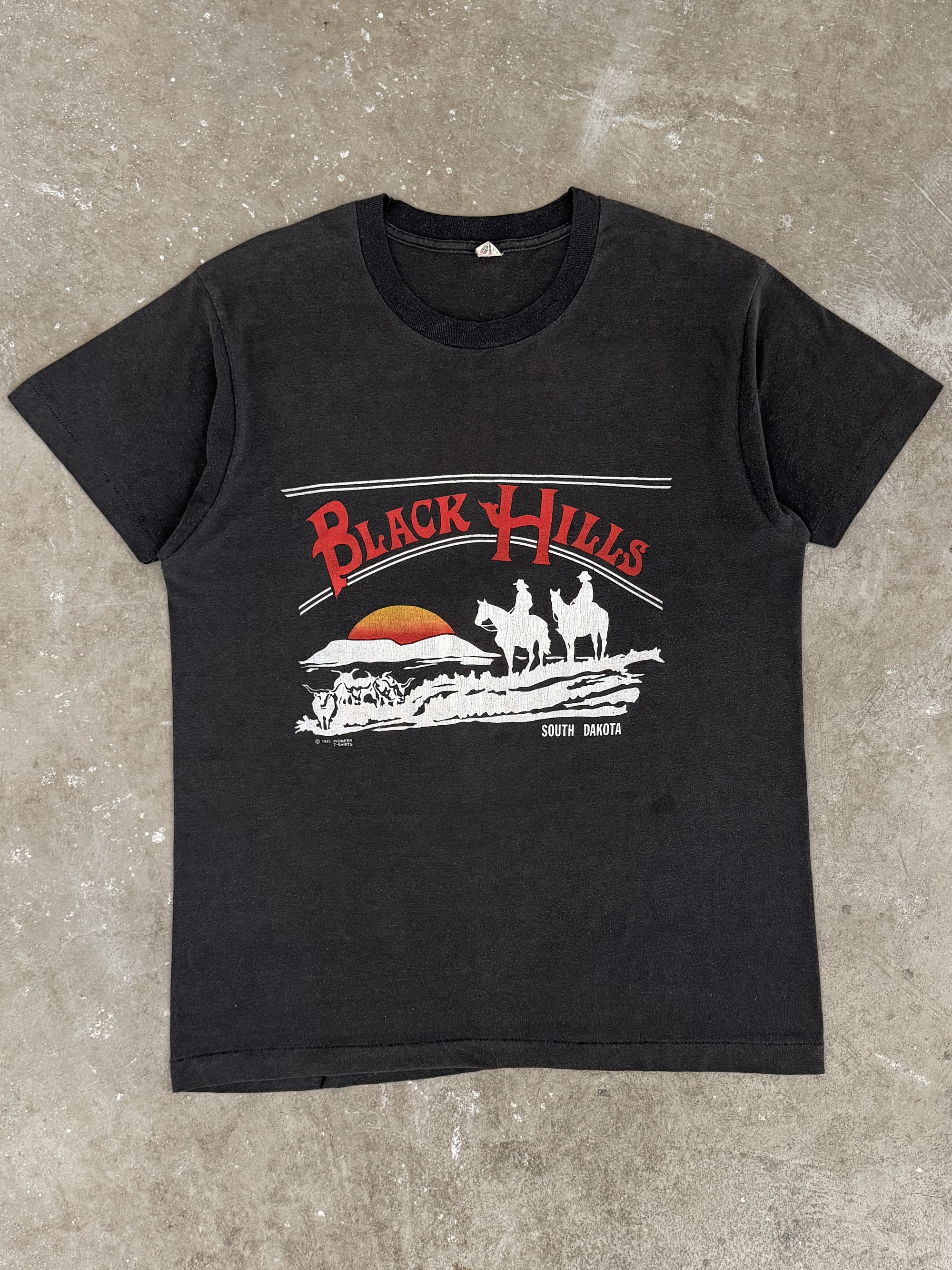 1980s "Black Hills" Tee (M/L)