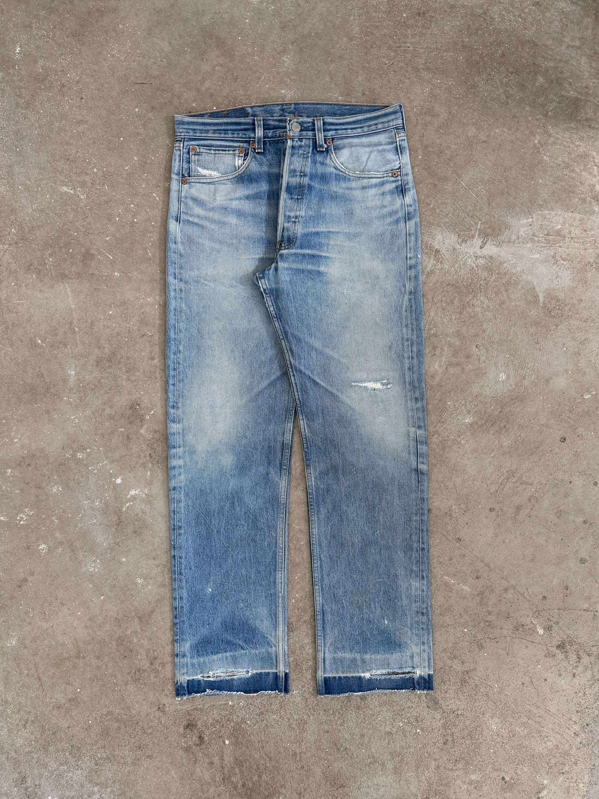 1990s Levis Faded Blue 501 Released Hem (31X30)