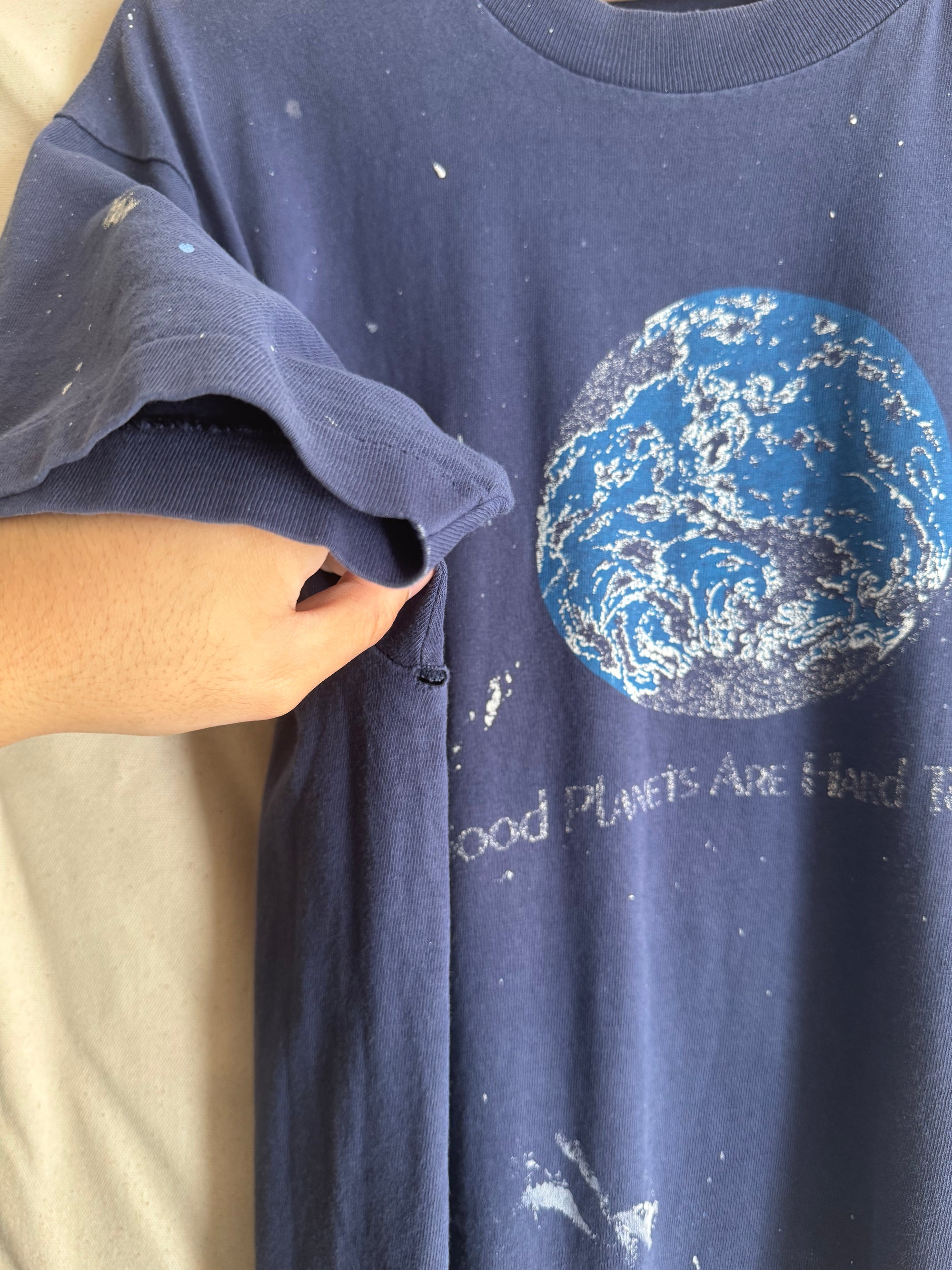 Late 80s "Good Planets Are Hard To Find" Painter Tee (L)