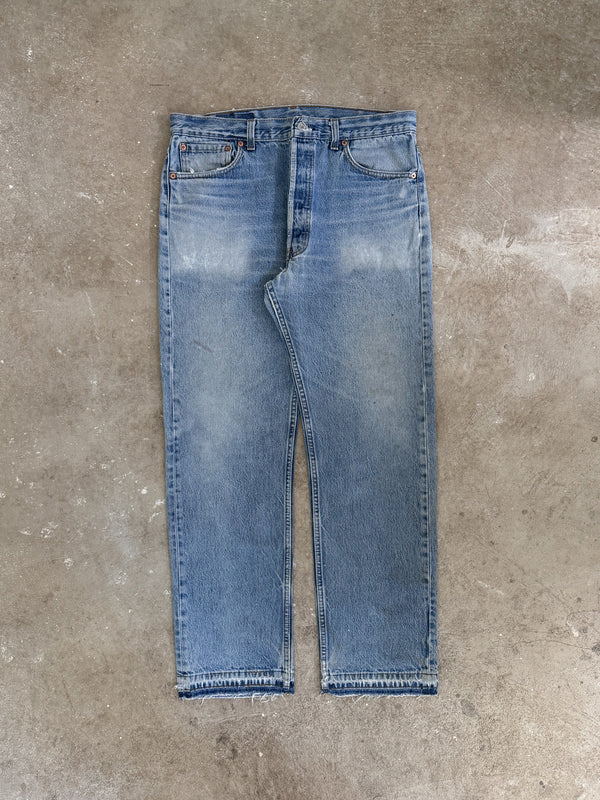 1990s Levis Faded Blue 501 Released Hem (33X29)