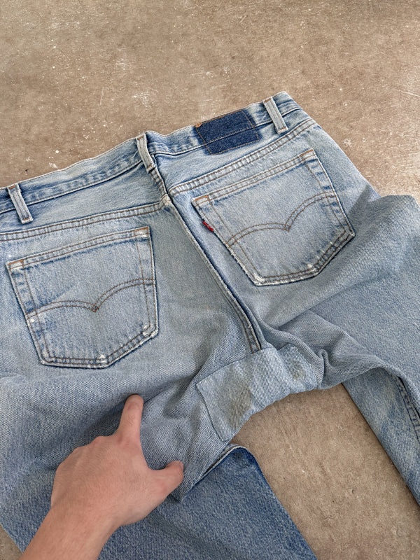 1980s Levis Faded Blue 501 Released Hem (32X30)