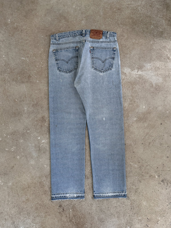 1990s Levis Faded Blue 505 Released Hem (34X30)