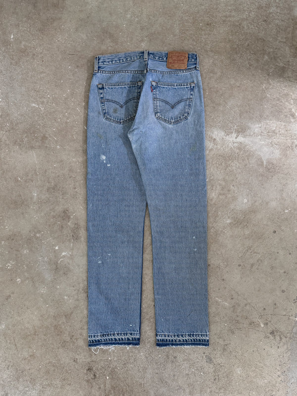 1990s Levis Faded Blue 501 Released Hem (29X32)