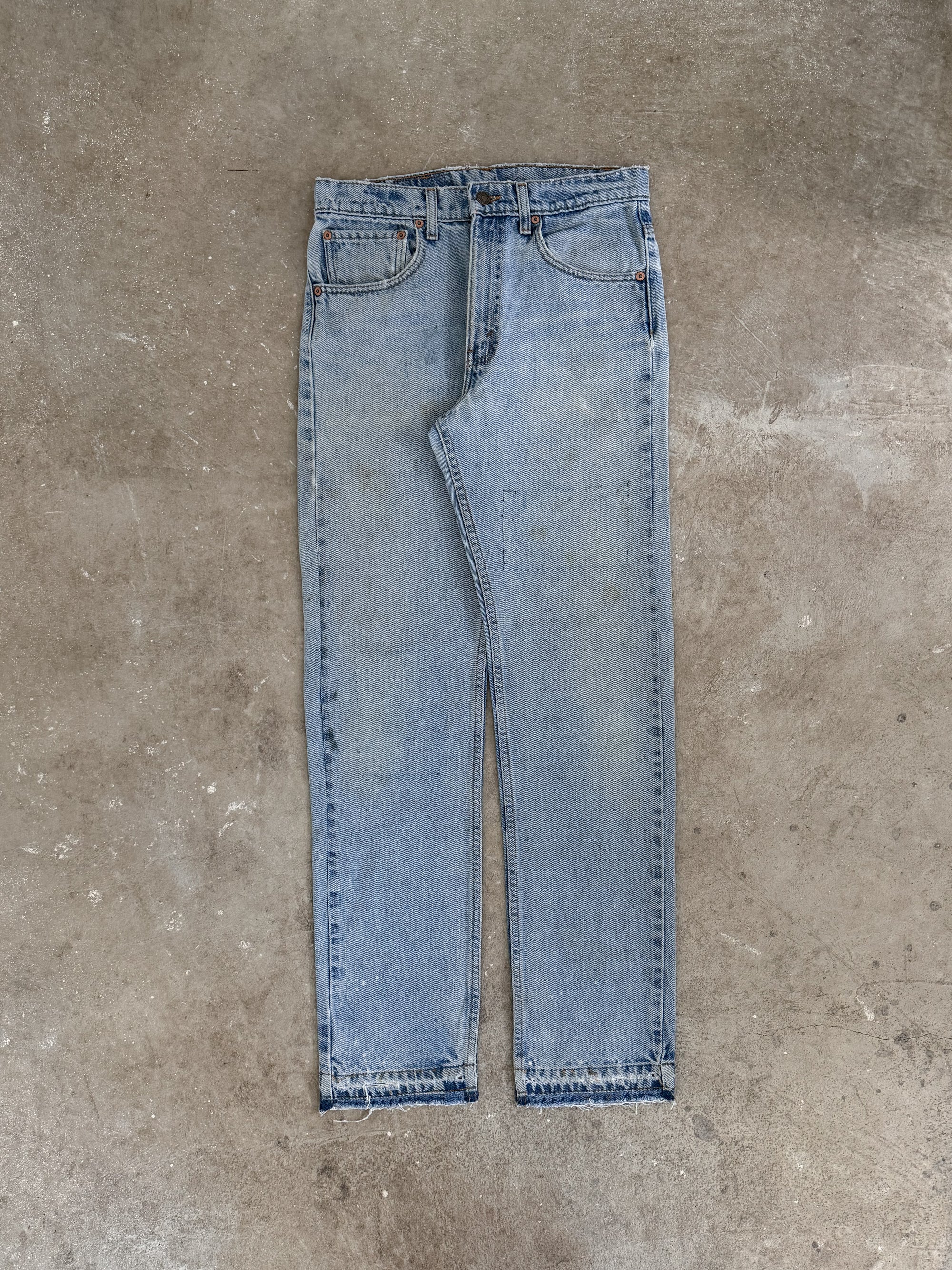 1990s Levis Faded Blue 505 Released Hem (30X32)