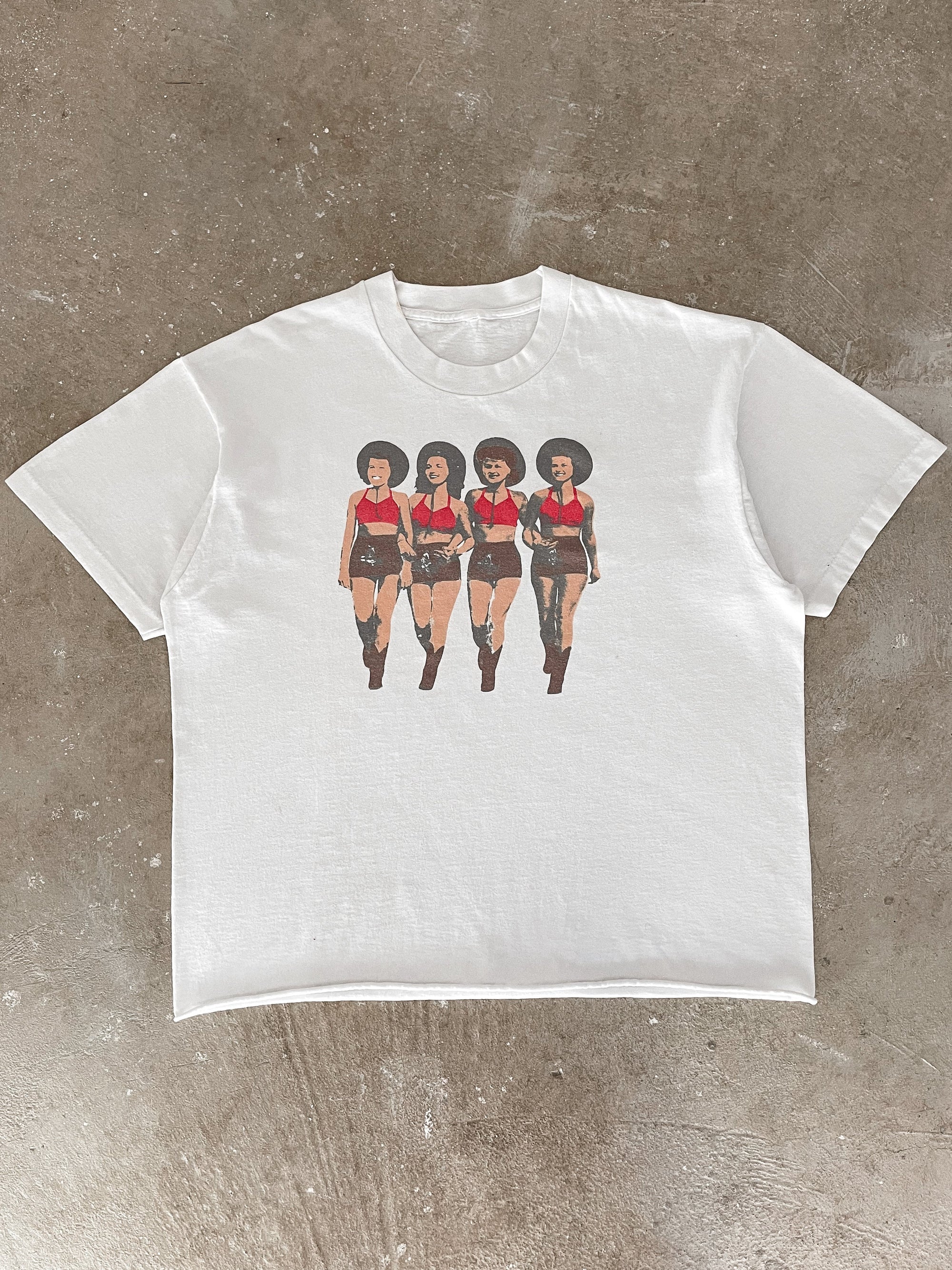 1990s “Cowgirls” Cropped Single Stitched Tee (L)