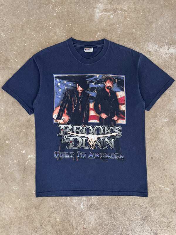 2001 Brooks & Dunn "Only in America" Tee (M)