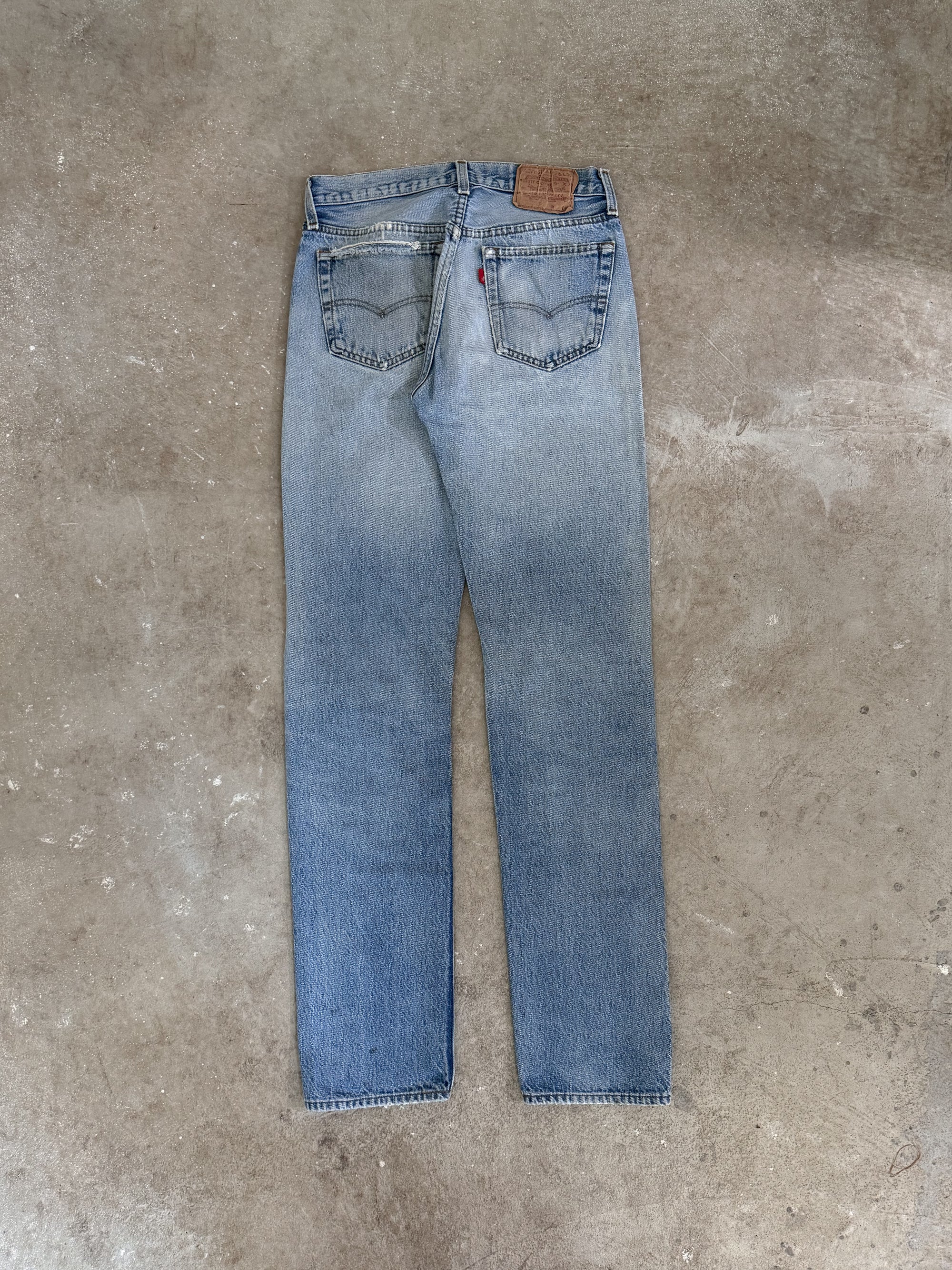 1980s Levis Distressed Faded Blue 501 (29X34)