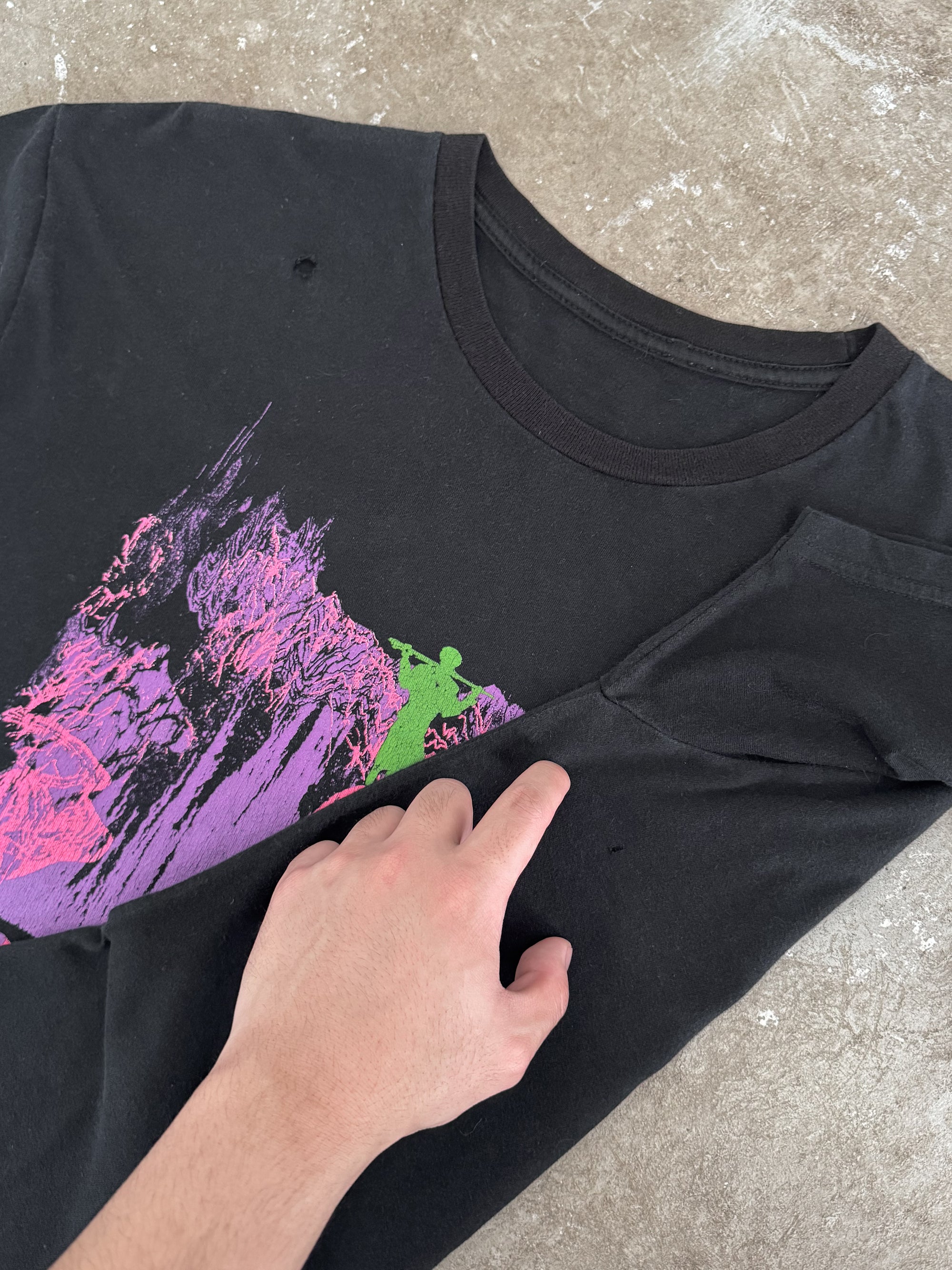 2016 Dinosaur Jr "Give a Glimpse of What Yer Not" Tee (L)