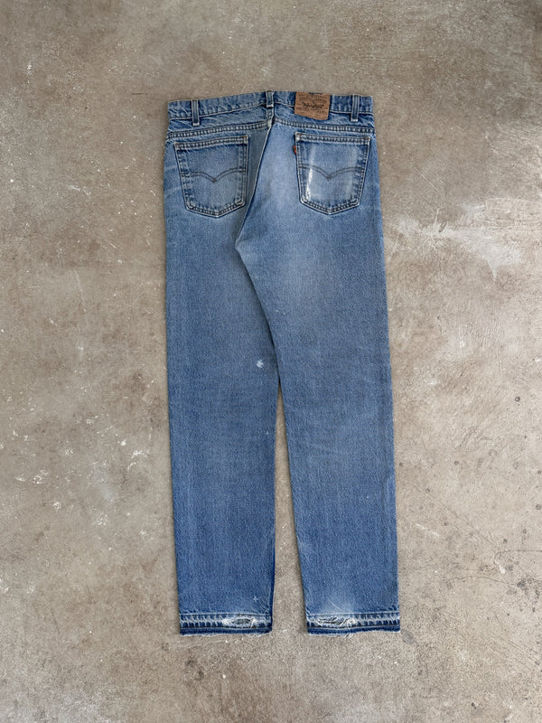 1980s/90s Orange Tab Levis Faded Blue 505 Released Hem (33X31)