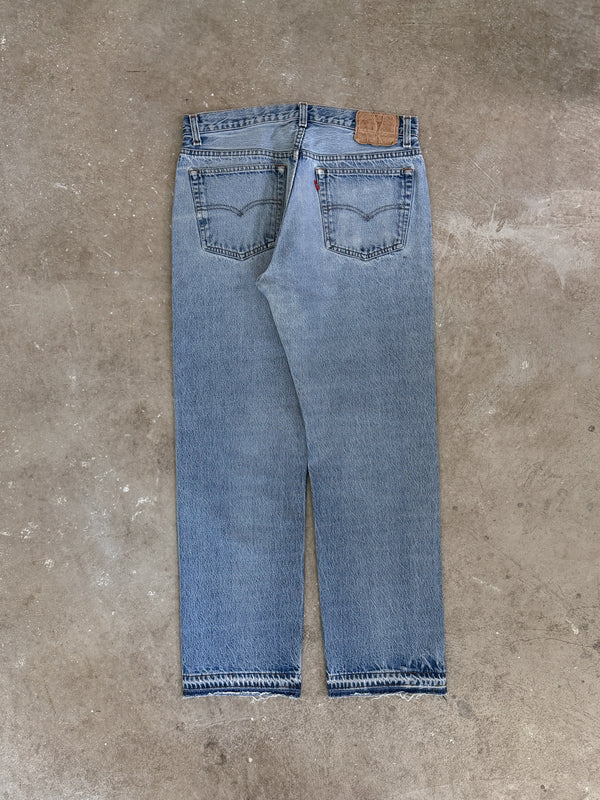 1980s Levis Faded Blue 501 Released Hem (31X29)