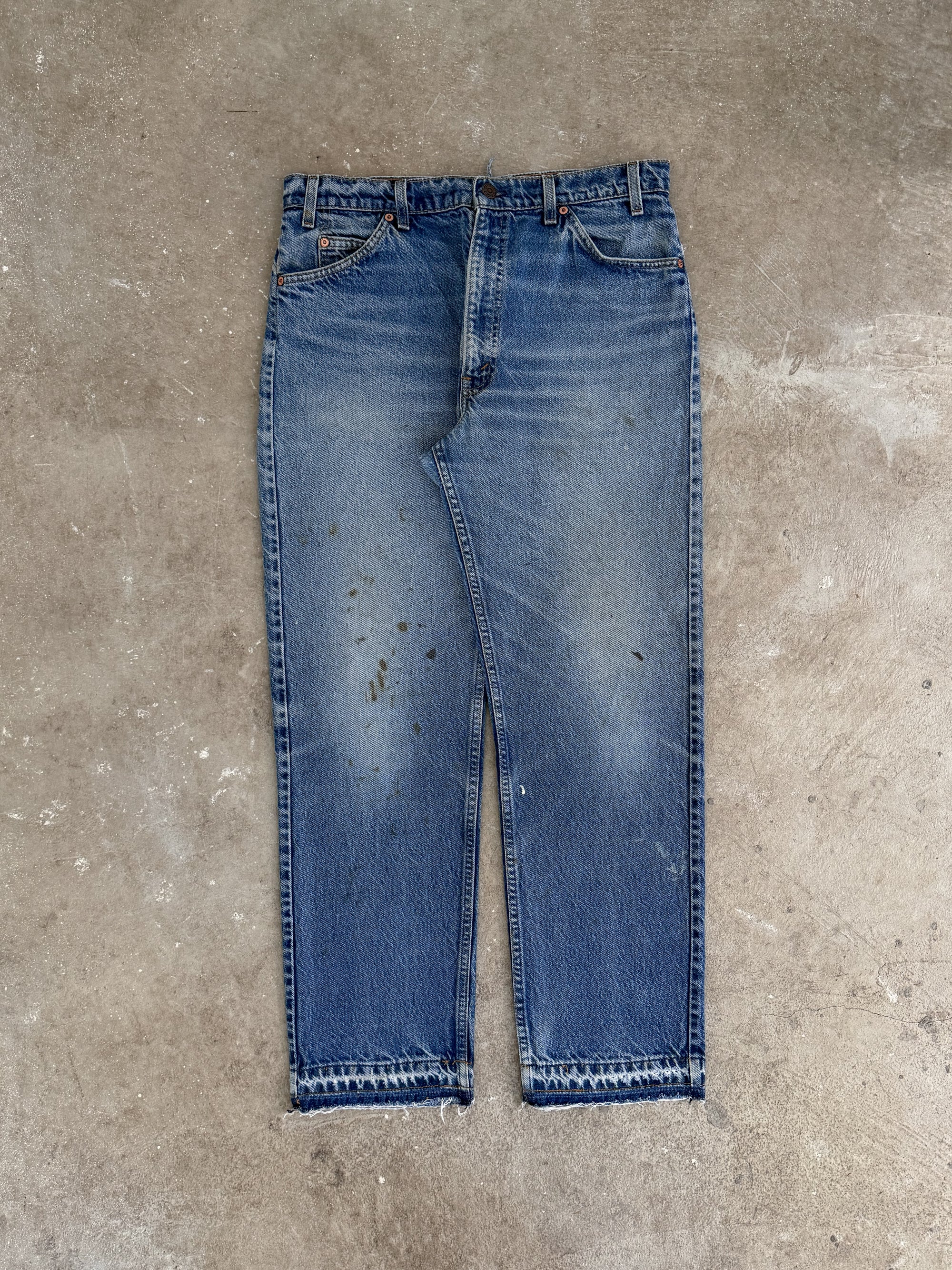 1990s Orange Tab Levis Faded Blue 505 Released Hem (33X29)