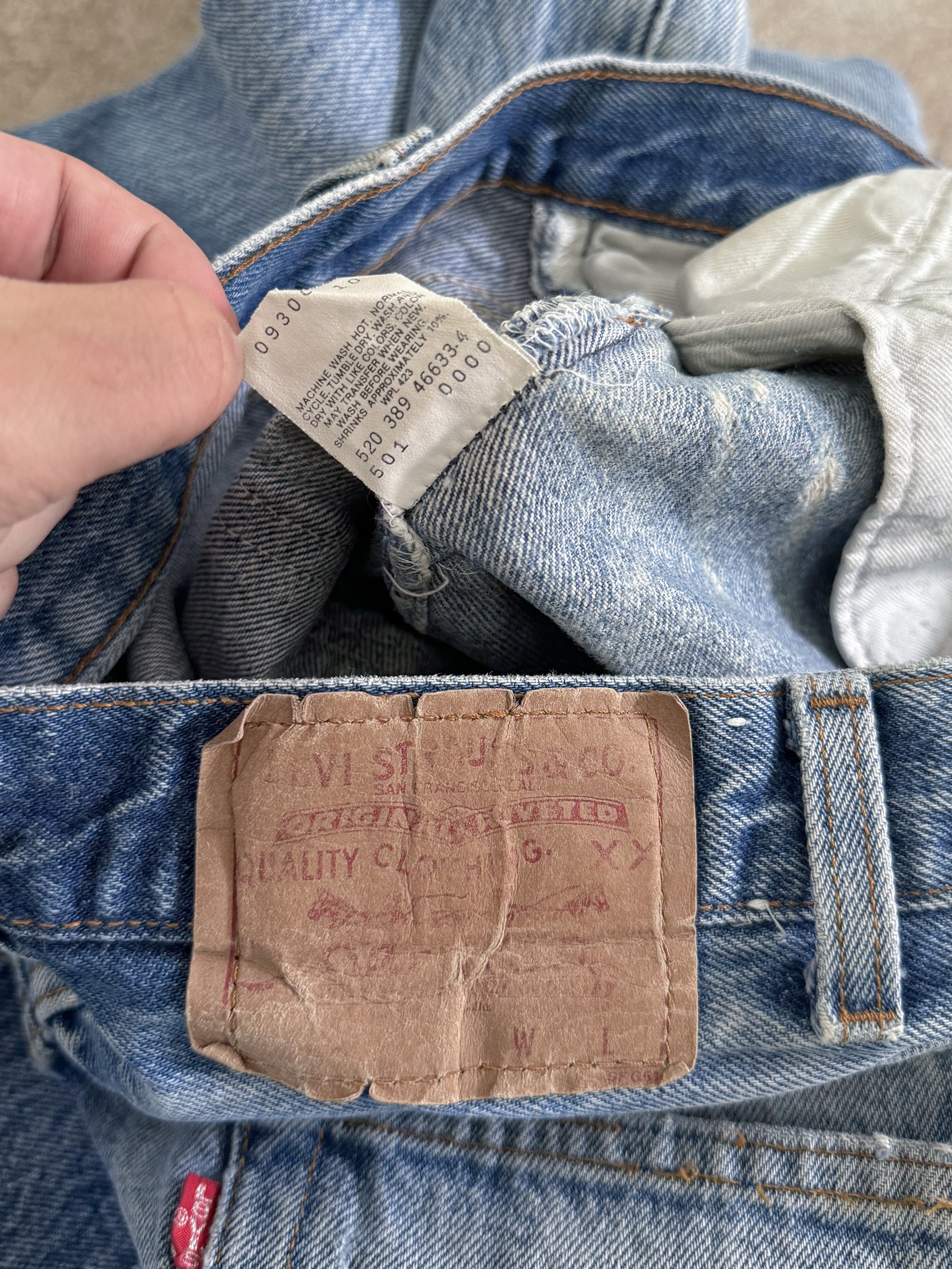 1980s Levis Repaired Faded Blue 501 Released Hem (31X27)