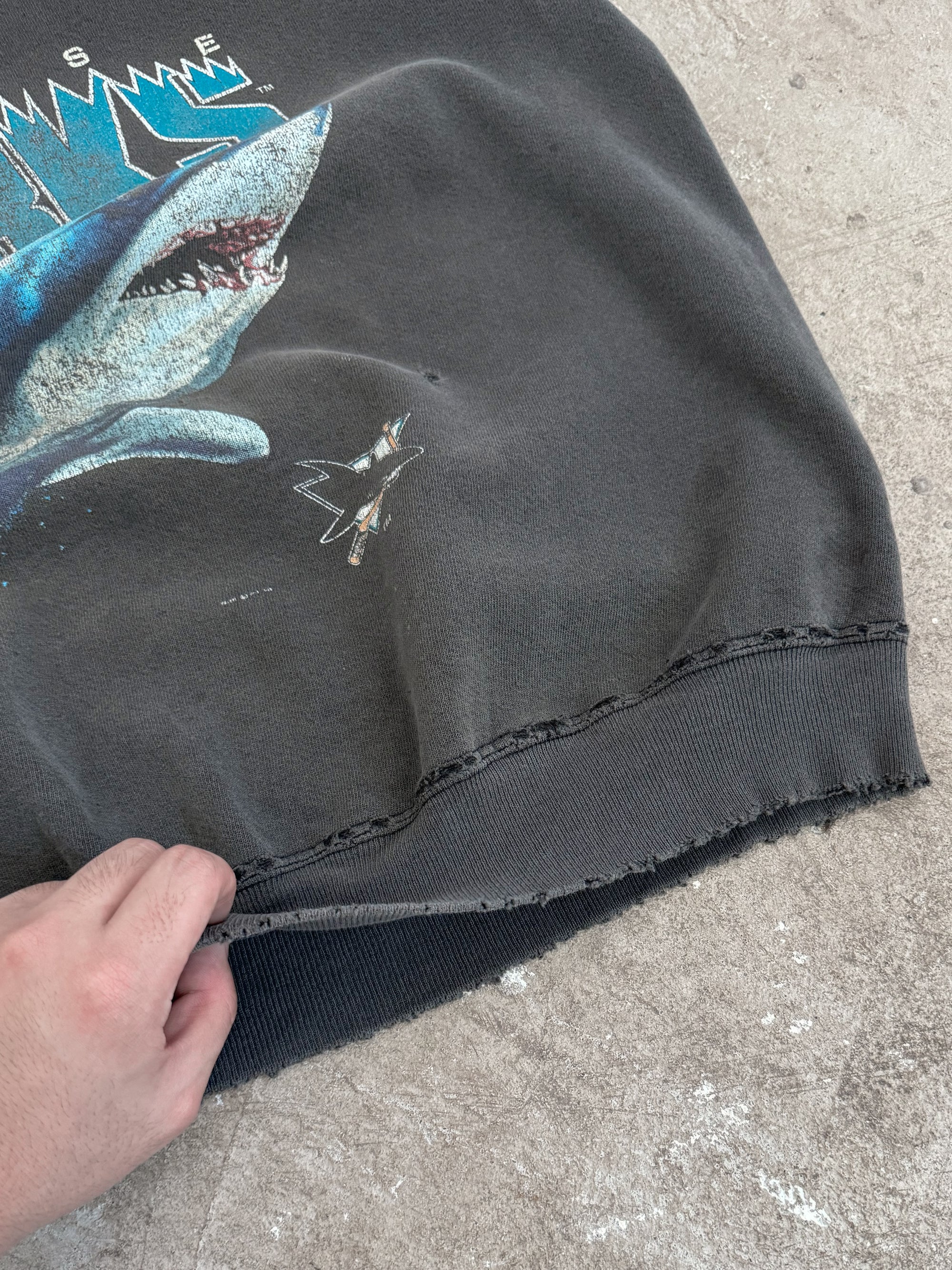 1990s "San Jose Sharks" Thrashed Sweatshirt (L)